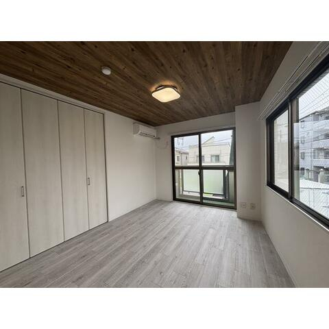 茅ヶ崎市浜竹４丁目の賃貸マンションの居間・リビング