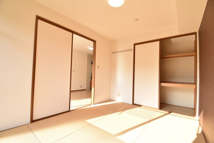 パストラルみまや Ａ棟の和室|和室６帖