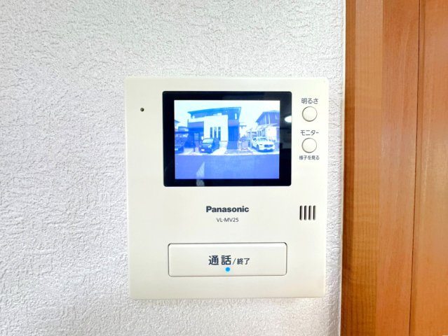 ◆敷地面積６５坪超え◆並列駐車２台可能◆広い庭付き４ＬＤＫ◆宇治田原町緑苑坂のセキュリティ|ＴＶモニター付きインターホン