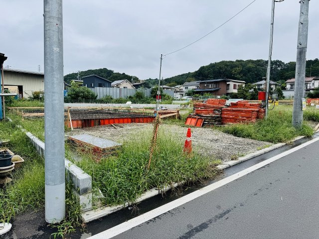 八王子市　宮下町　新築一戸建て　６期の駐車場|～並列3台駐車可能カースペース～