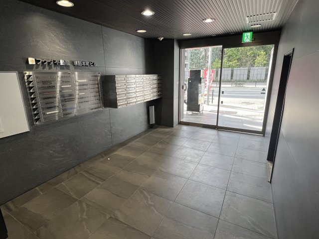 大阪市中央区久太郎町１丁目の事務所のロビー