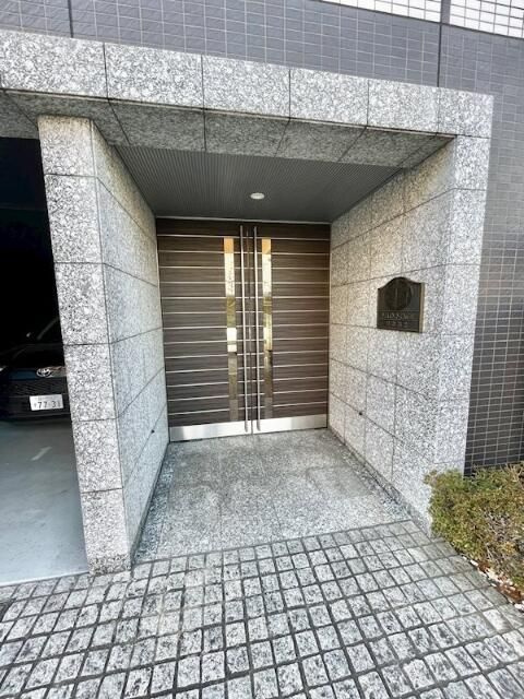 メインステージ平和島Ⅱのエントランス