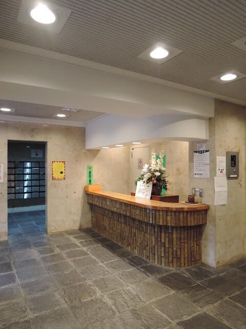 日神パレス平和島のロビー