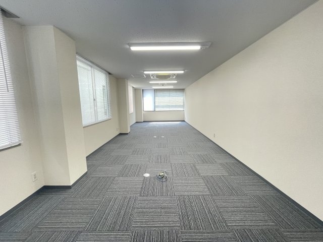 篠原松ケ枝ビルの内装