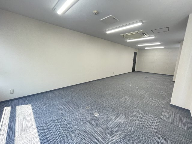 篠原松ケ枝ビルの内装