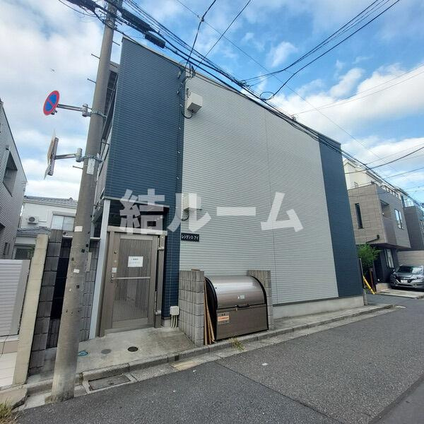 中野区若宮３丁目のアパートのエントランス