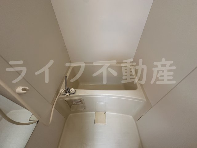 ドミール新深江の浴室