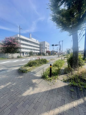 吹田市穂波町の店舗事務所の駐車場