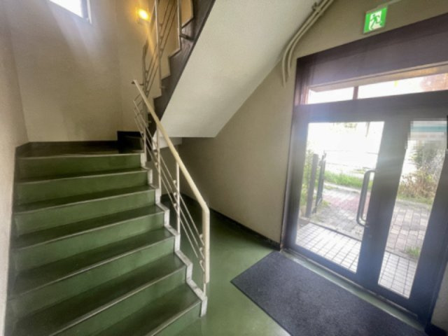 吹田市穂波町の店舗事務所のバルコニー