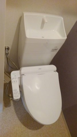 サピーⅥ　　刈谷市近郊の賃貸ならクラスホーム刈谷店のトイレ|コンパクトで使いやすいトイレです