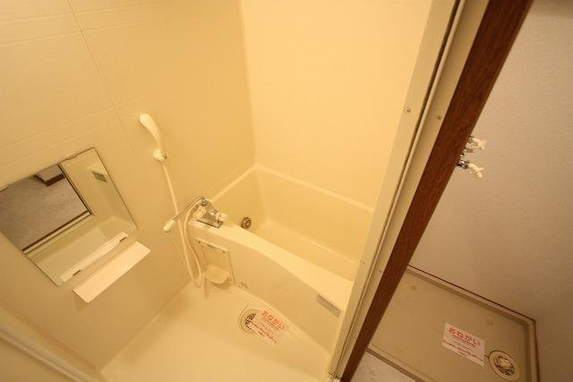 筑紫野市原田６丁目の賃貸マンションの浴室|日々の疲れを癒すお風呂付です