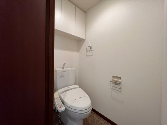 クロスレジデンス大阪新町のトイレ