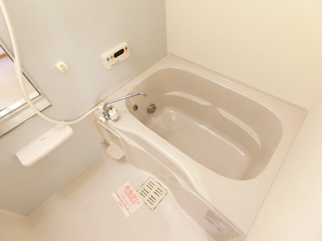 クレセント茨木Ⅱの浴室