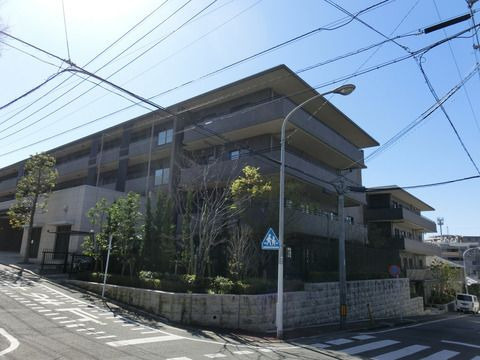 ザ・パークハウス平尾の外観