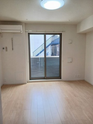 シャトワ宮後　　刈谷市近郊の賃貸ならクラスホーム刈谷店の居間・リビング|内装は落ち着いています