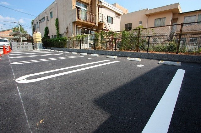 筑紫野市二日市南２丁目のアパートの駐車場|駐車場があります