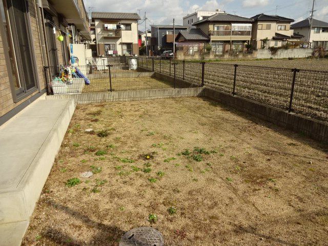 姫路市御立西１丁目のハイツのバルコニー