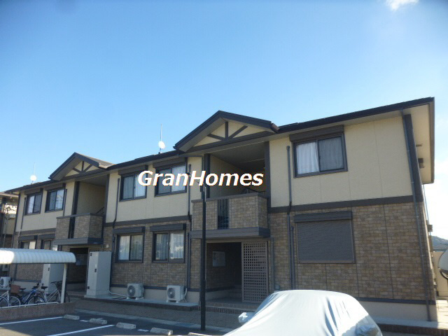 姫路市御立西１丁目のハイツの外観