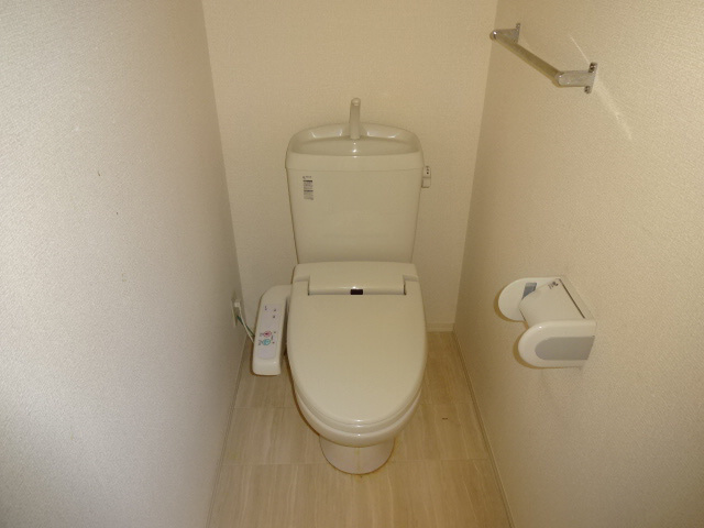 姫路市御立西１丁目のハイツのトイレ