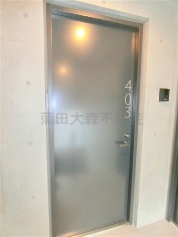 KOSTICKAMATA(コスティックカマタの玄関