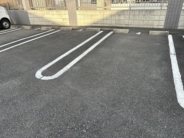 ナイル良Ⅱの駐車場|カースペースがあります