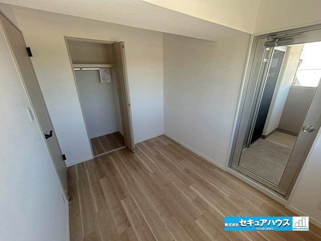 ナビライフ豊明1番館のバルコニー|【バルコニー】
◆見晴らしもよく、太陽の温かな温もりをめいっぱい受け止めてくれます。
太陽の光と爽やかな風を受けたお洗濯物はあっという間に乾き、取りこむ時には太陽の匂いを感じられそうですね。　　　　　