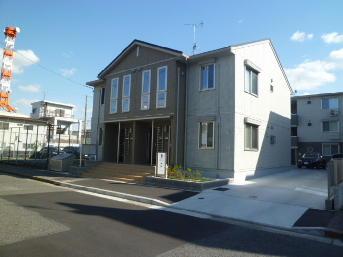 ペルテ飛鳥ＡＢ　Ａ棟の外観