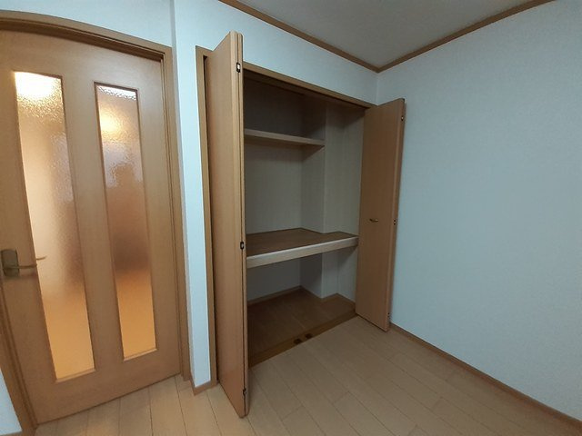エクレール南中振の収納|たっぷりとした収納スペースです