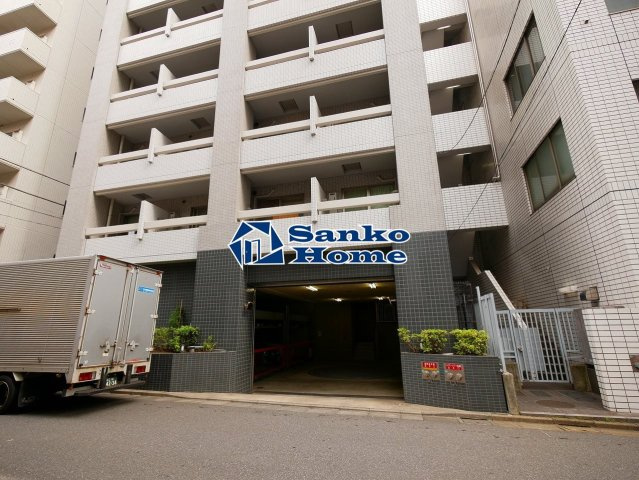 プライムアーバン日本橋茅場町のエントランス