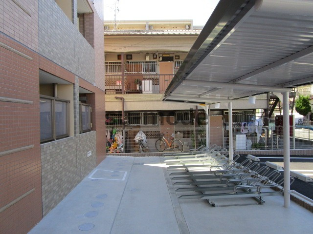 【駐車場】 | グレンツェン茨木