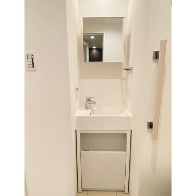 Ｂｅｖｅｒｌｙ　Ｈｏｍｅｓ　赤塚公園Ⅱの洗面所
