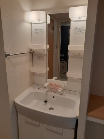 レオ・レグルス　　刈谷市近郊の賃貸ならクラスホーム刈谷店の洗面所|忙しい朝には欠かせない洗面所です