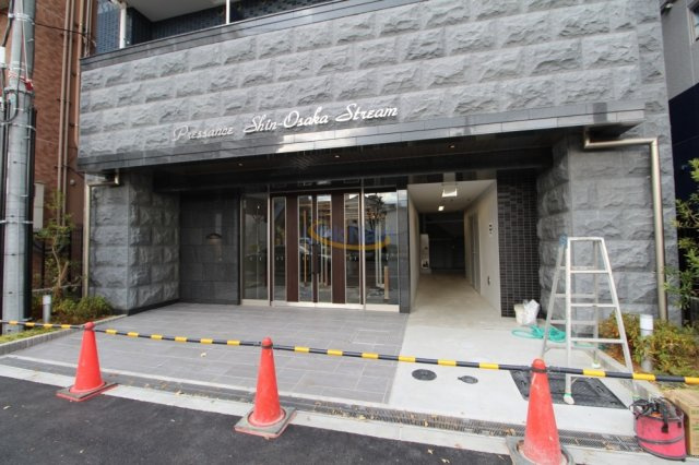 【エントランス】 | プレサンス新大阪ストリーム