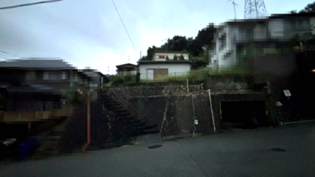 池田市古江町　貸家の駐車場|車をお持ちの方に嬉しい駐車場付きの物件です