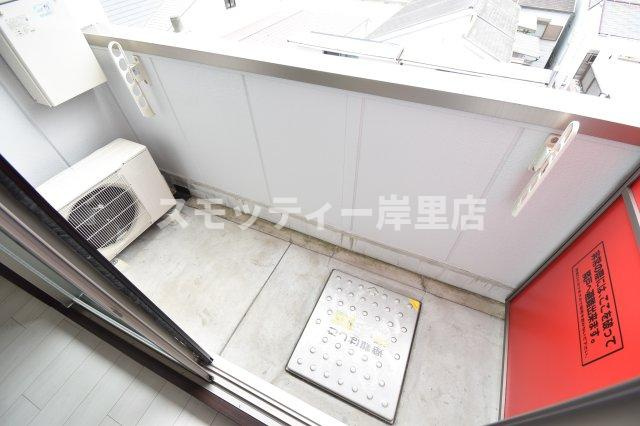 グランエクラ玉出東のバルコニー