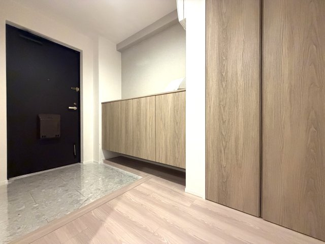 オークヒルズ香里四番館の玄関|ゆったりとした玄関です