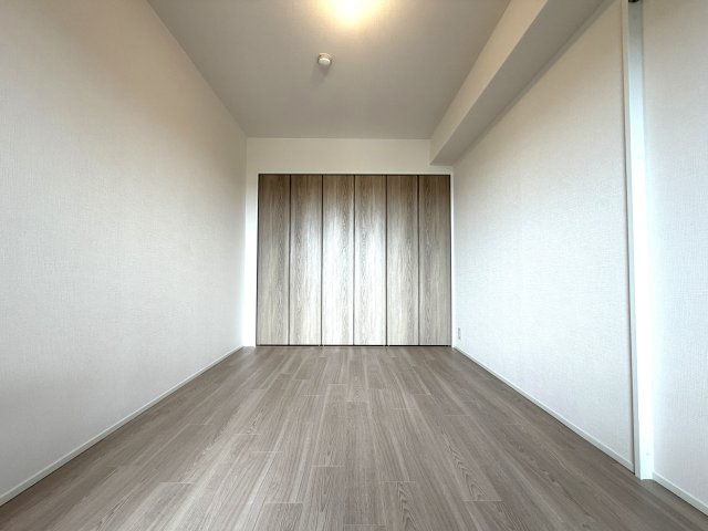 オークヒルズ香里四番館の洋室|コンパクトで使いやすい洋室です