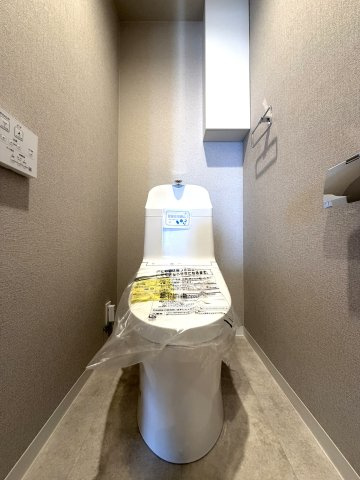 オークヒルズ香里四番館のトイレ|コンパクトで使いやすいトイレです