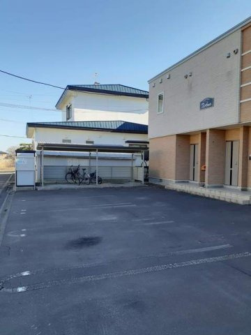ティアモの駐車場