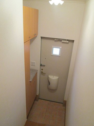 パークサイド　野見山の玄関