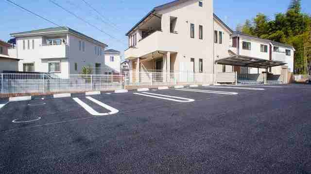 プライムタウンＤの駐車場