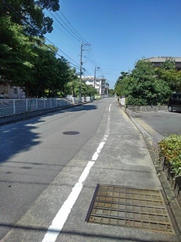 ラミアカーサの周辺