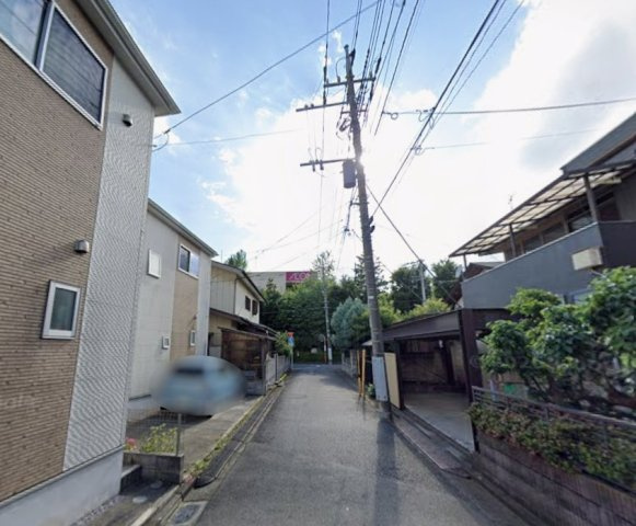 戸建 東久留米市南沢５丁目の前面道路含む現地写真