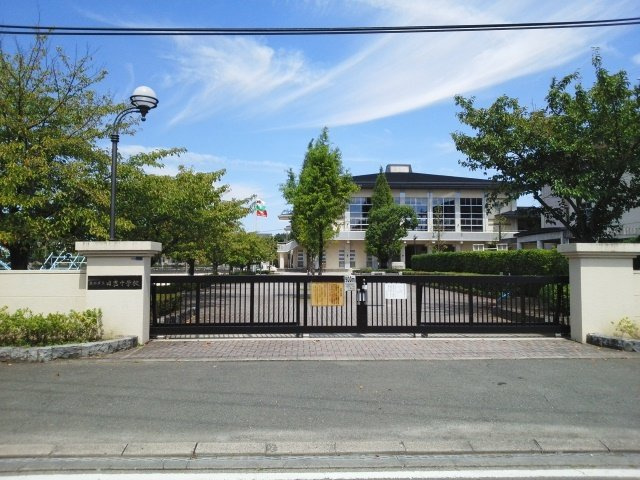 アニュー　エイティの周辺|熊本市立日吉中学校まで700m