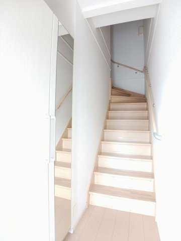 グランソレイユ　Ｄの玄関