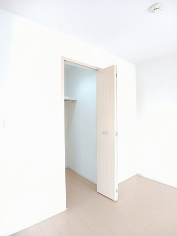 グランソレイユ　Ｄの収納