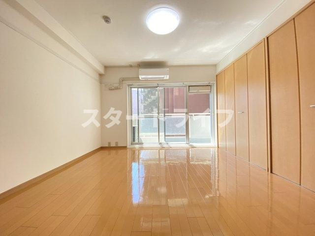 大阪市東淀川区東中島４丁目の賃貸マンションの寝室