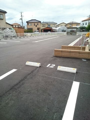 アクロポリスの駐車場
