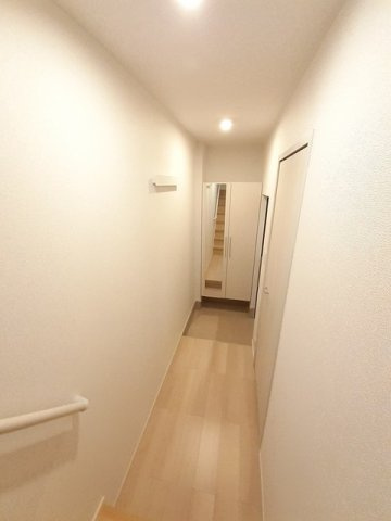 ナリワリ　リリーの玄関