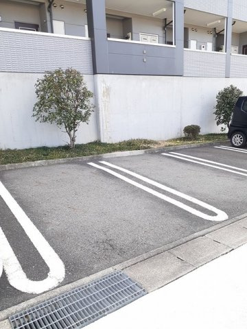 パ－ク青陽の駐車場